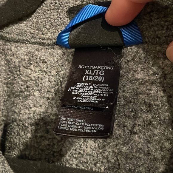 The North Face boys/youth jacket, Size XL - Picture 5 of 11